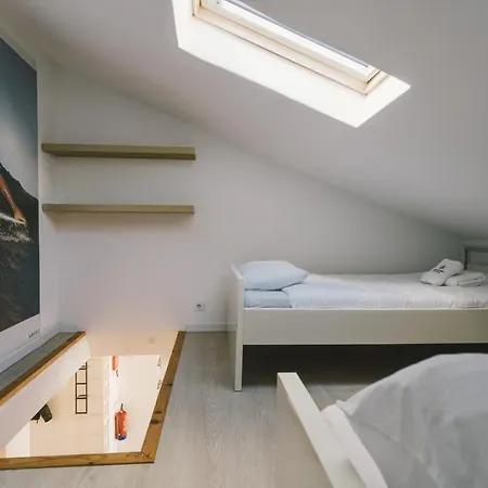 Best 50 - Beach House Peniche